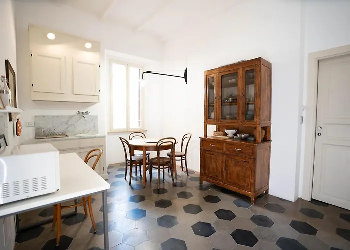 101 Flats Candia's Gasthof 4*